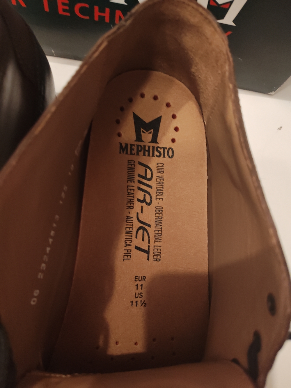 Mephisto Men’s Brown Leather Chukka Boots with Black Laces - Picture 15 of 16